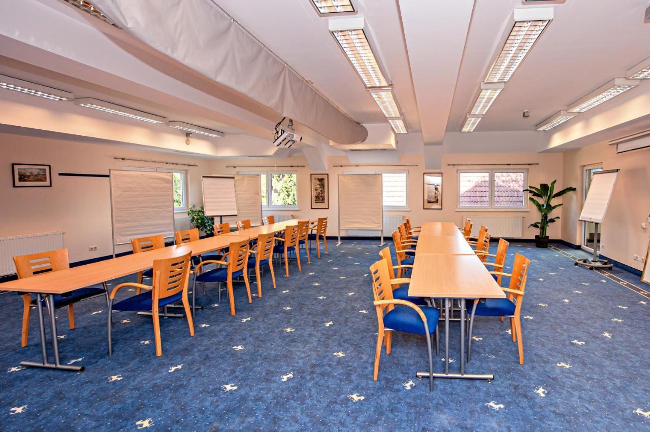 Hotel Wiental Pressbaum Екстер'єр фото