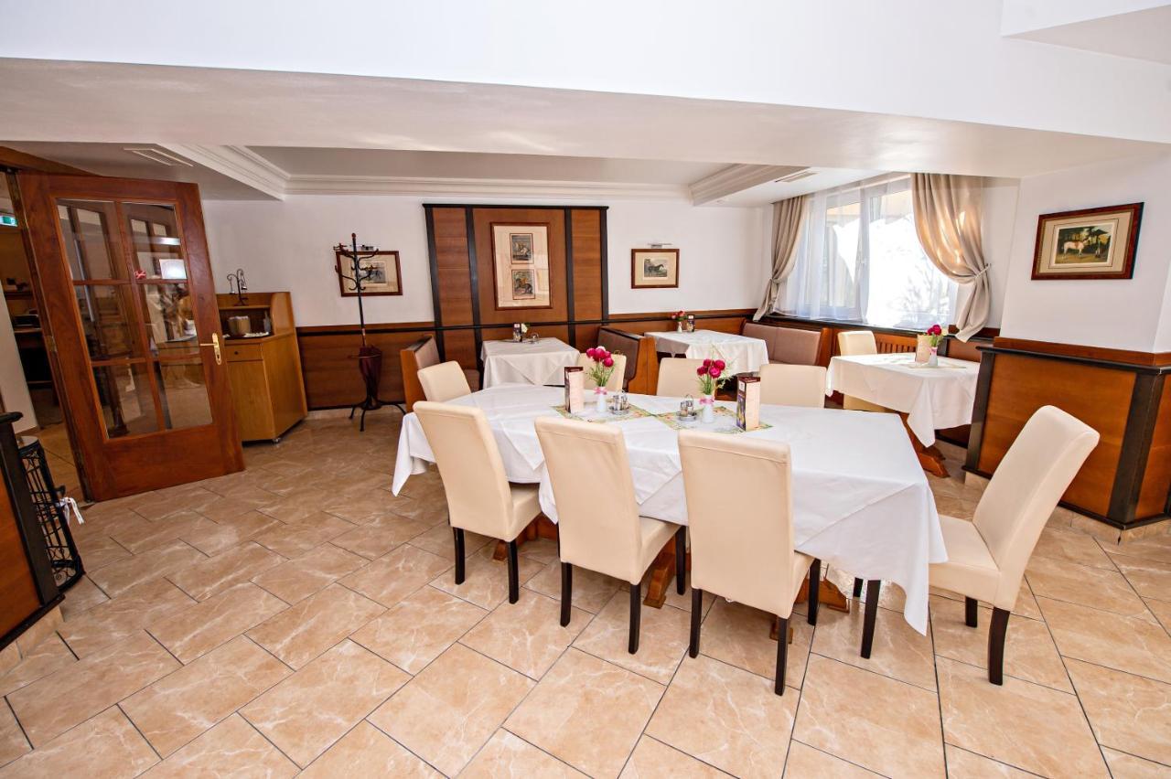 Hotel Wiental Pressbaum Екстер'єр фото