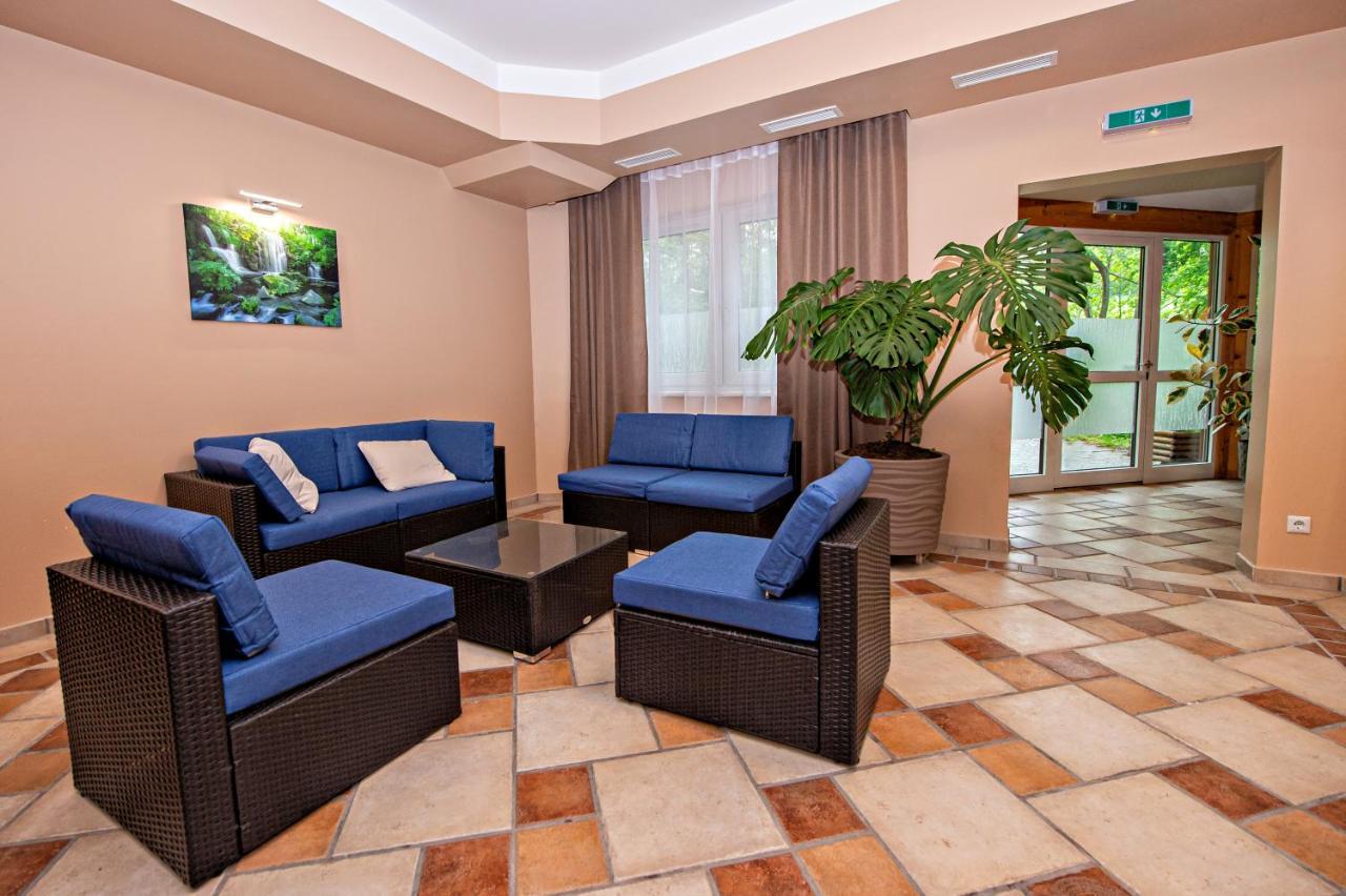 Hotel Wiental Pressbaum Екстер'єр фото